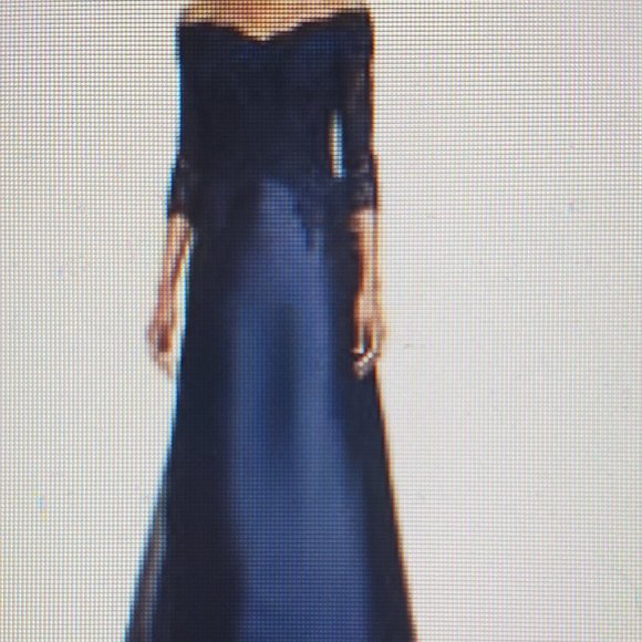 Helen Morley Formal Gown - Picture 1 of 16